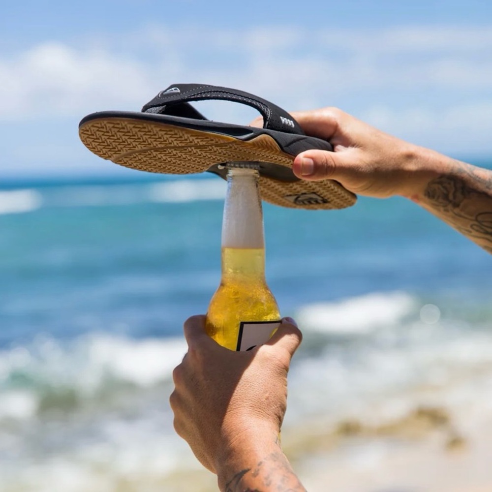 Reef Black, Tan, Orange, & Green Floral Flip Flop Sandals w/ Bottle Opener 9 J‎
